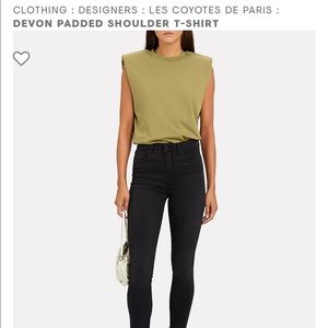 Les Coyotes de Paris. Devon padded shoulder t-shirt Olive/army. Size 38/S-M/4-6
